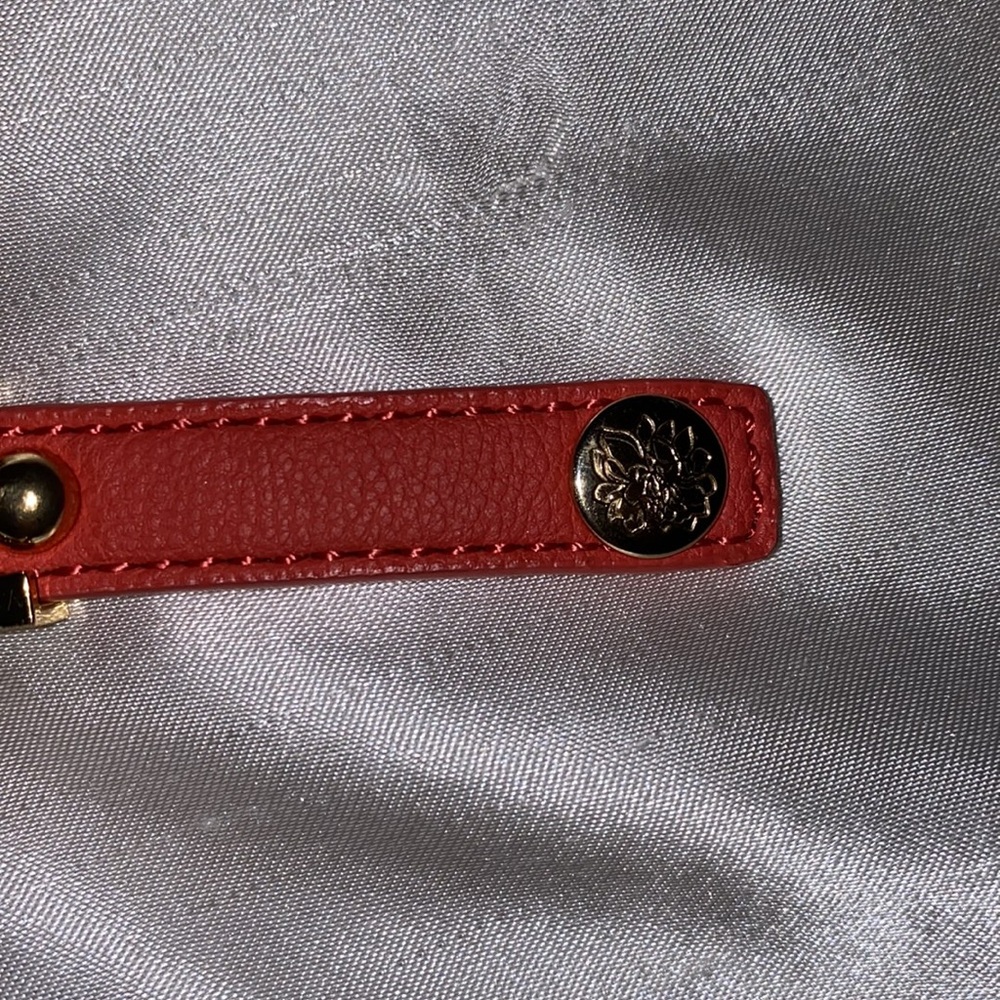 🚨 FASHION STATEMENT BRACELET🚨 - Picture 2 of 2